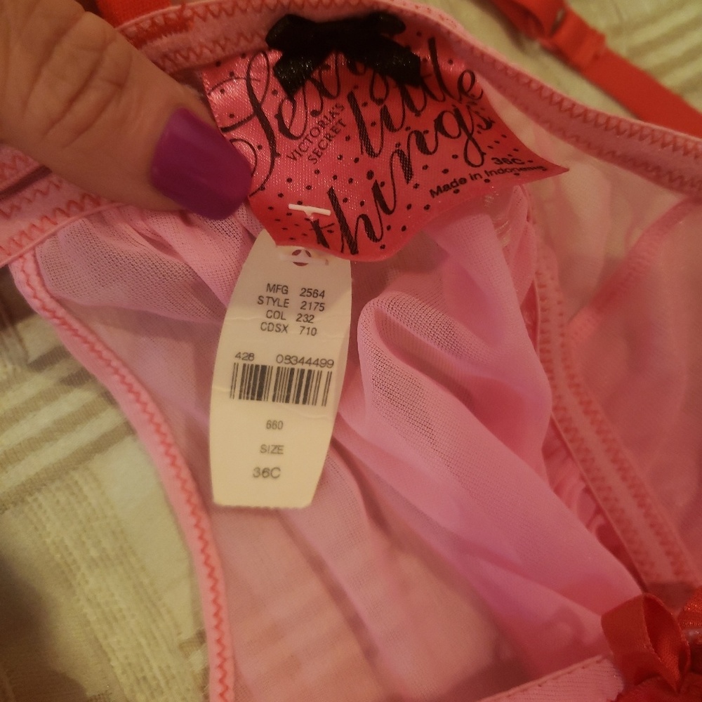 Victoria Secret Teddy - Picture 2 of 2